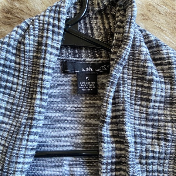 NWOT Asymmetrical Patterned Cardigan - Picture 2 of 3